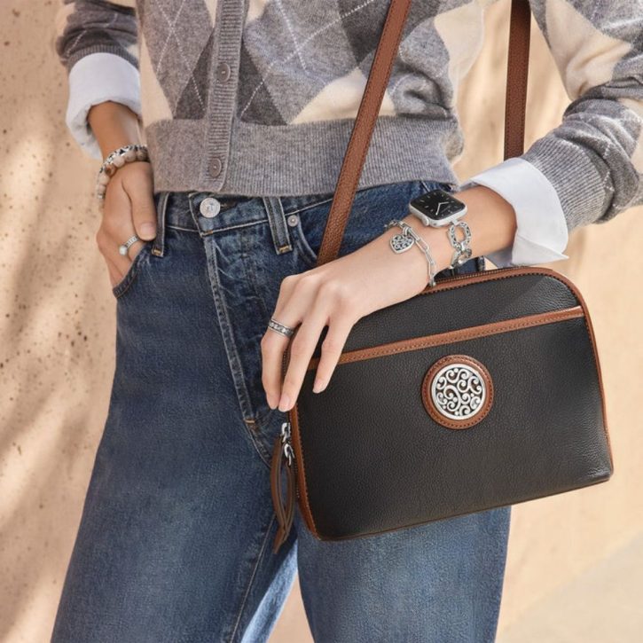 VOTE FOR SIGNATURES FOR PHOENIX MAGAZINE BEST OF THE VALLEY IN APRIL 2026